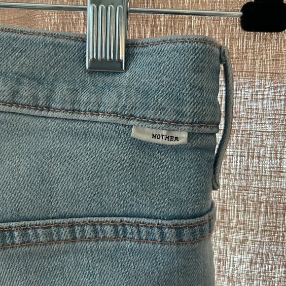 Mother The Insider Crop Step Fray in Fresh Catch Size 28- High Rise
Bootcut - Picture 14 of 16